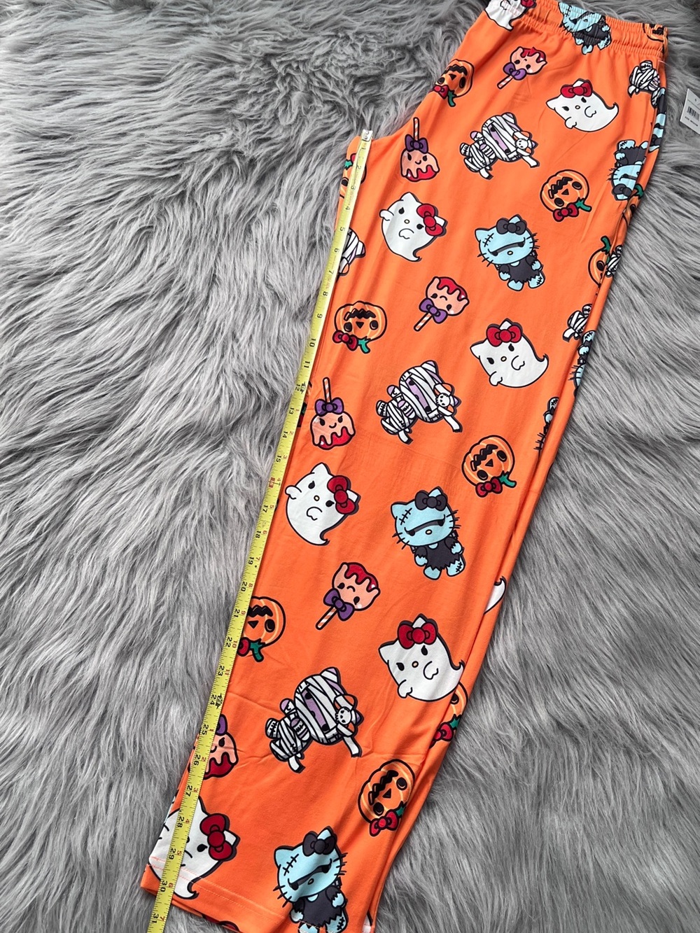Halloween Hello Kitty Pajama Pants w/ pockets • Size Medium • NWT - Picture 7 of 9
